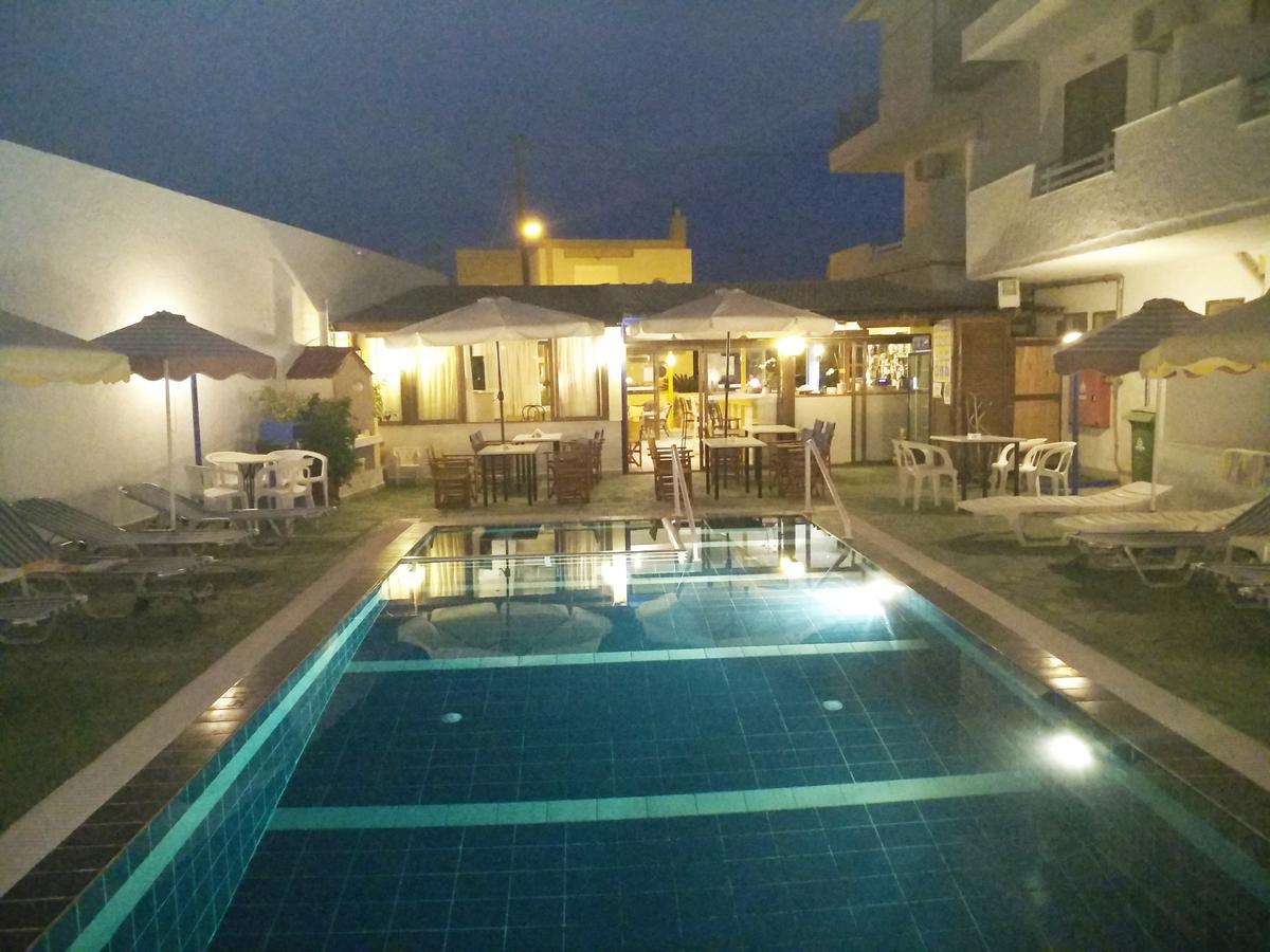 Kastelli Hotel, Hotell