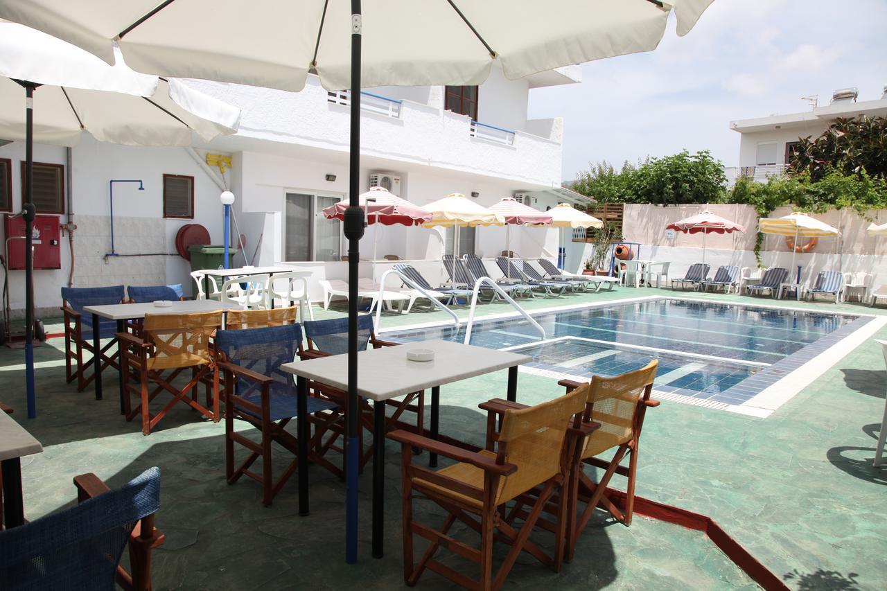 Hotel Kastelli *